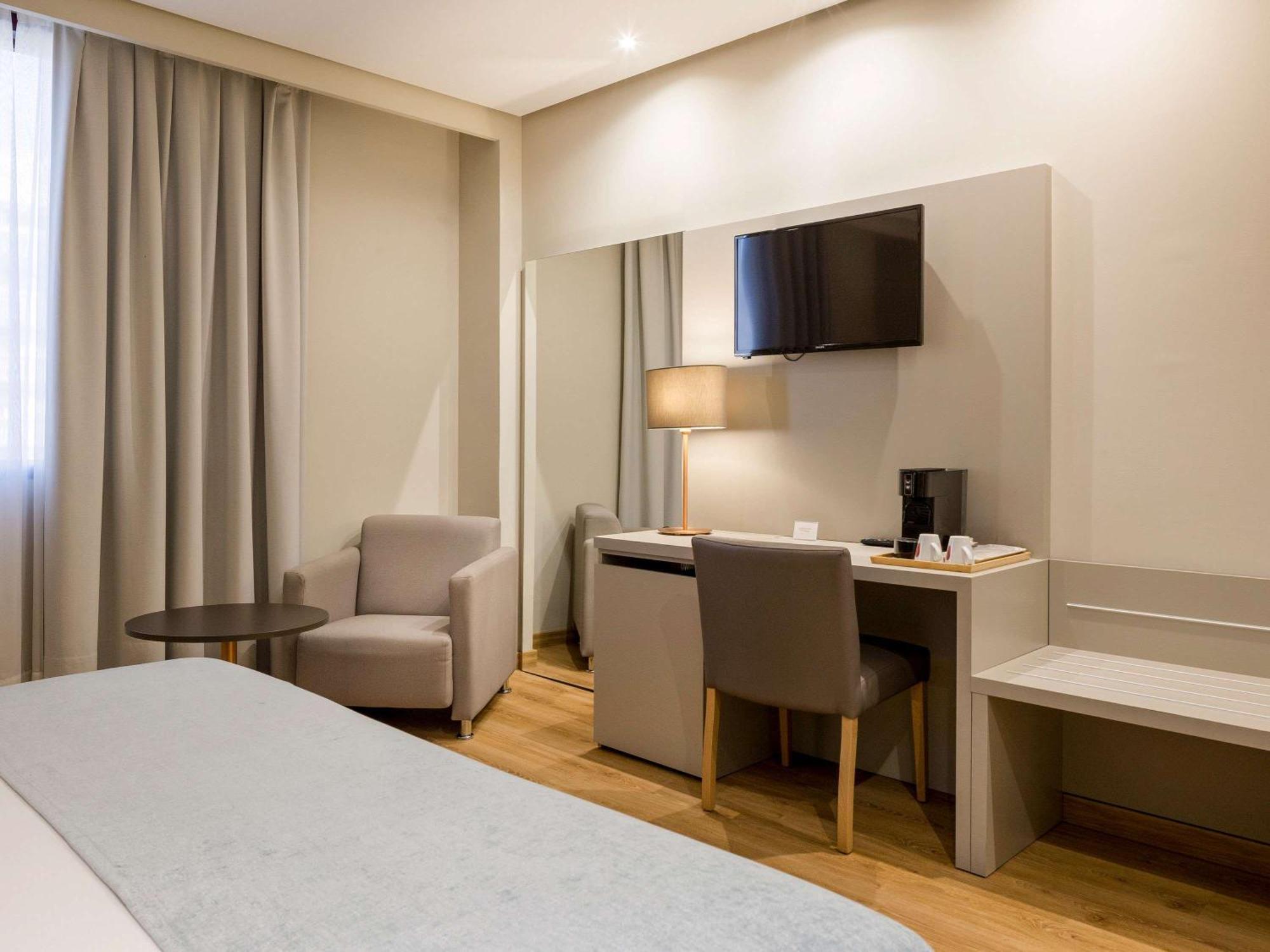 Mercure Carlton Rioja Логроньо Экстерьер фото